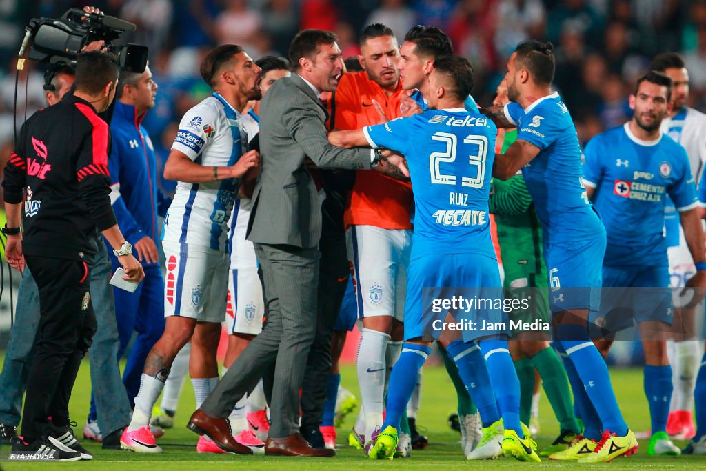 Pachuca v Cruz Azul - Torneo Clausura 2017 Liga MX