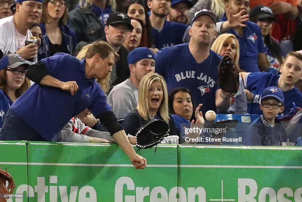 Toronto Blue Jays beat the Tampa Bay Rays 4-1