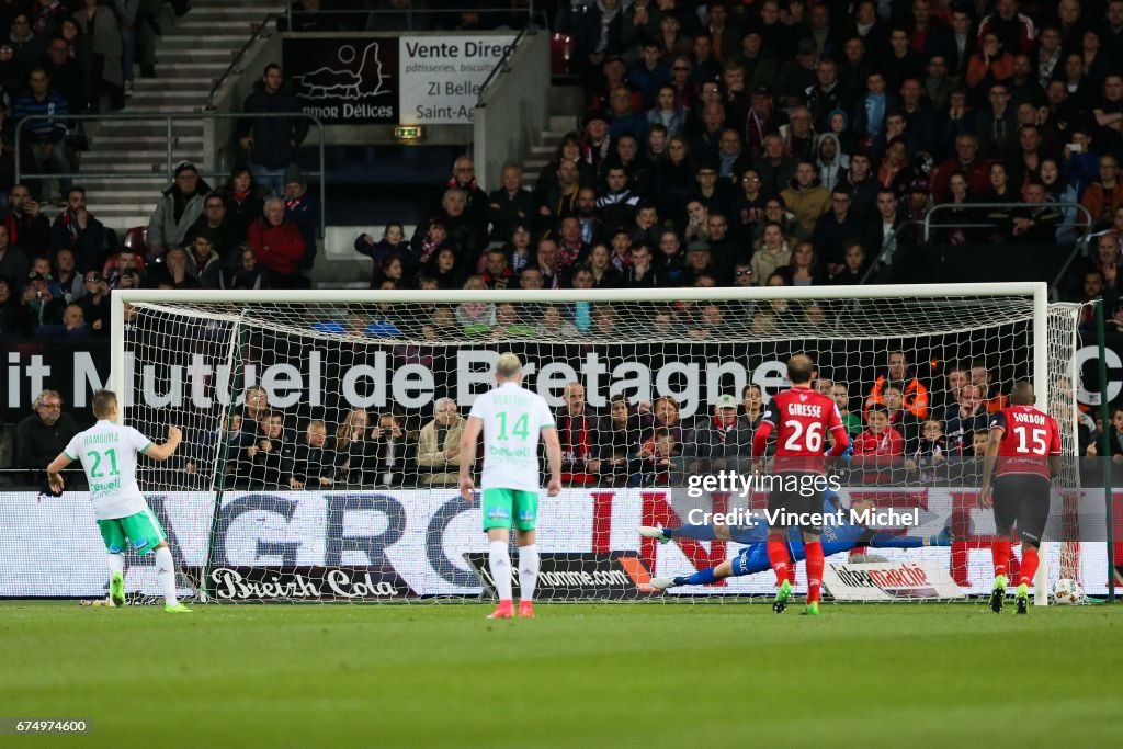EA Guingamp v AS Saint-Etienne - Ligue 1