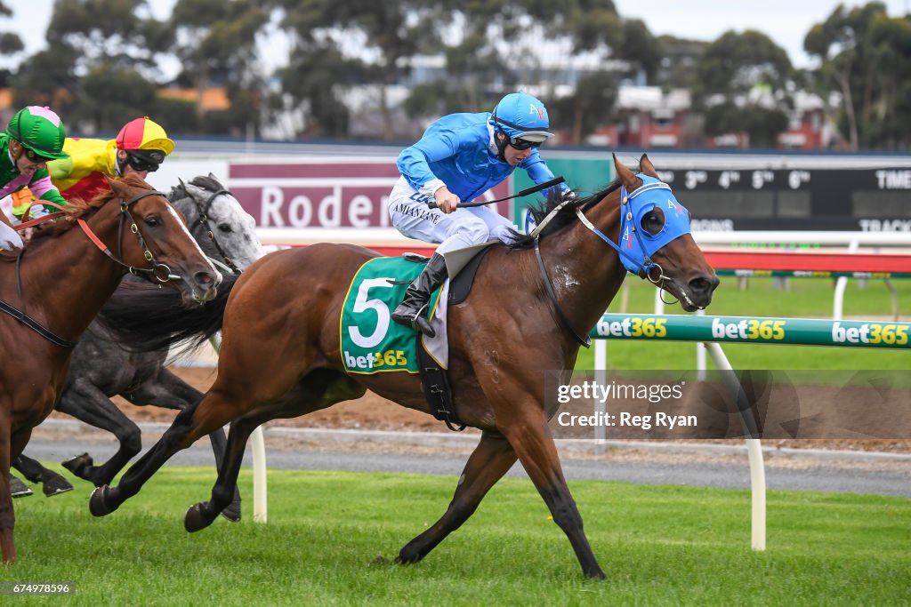 Mark West Foundation 3YO Maiden Plate