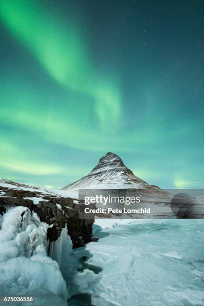 kirkjufell mountain in iceland winter 2017 - snaefellsnes stock pictures, royalty-free photos & images