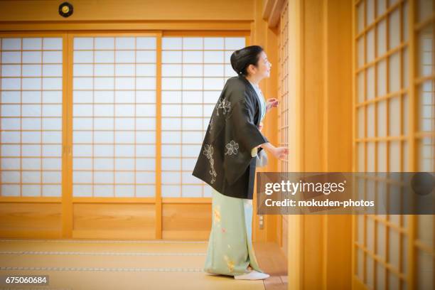 kimono and japanese women in kyoto - 敬意 stock pictures, royalty-free photos & images