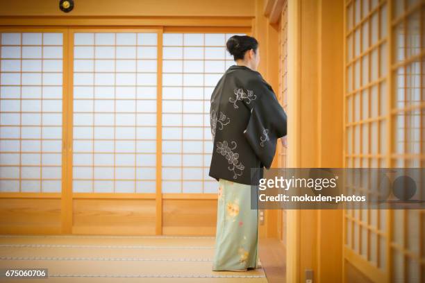 kimono and japanese women in kyoto - 敬意 stock pictures, royalty-free photos & images