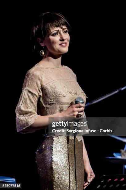 Simona Singer 317 Simona Molinari Stock Photos, High-Res Pictures, and Images - Getty ...
