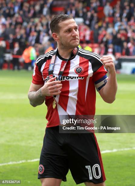 Sheffield United's Billy Sharp thanks the fans after the final whistle during the Sky Bet League One match at Bramall Lane, Sheffield.