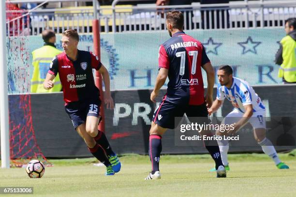 Bartosz Salamon of Cagliari in actionduring the Serie A match between Cagliari Calcio and Pescara Calcio at Stadio Sant'Elia on April 30, 2017 in...