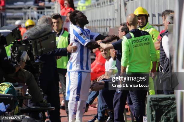 Sulley Muntari of Pescara reacts during the Serie A match between Cagliari Calcio and Pescara Calcio at Stadio Sant'Elia on April 30, 2017 in...