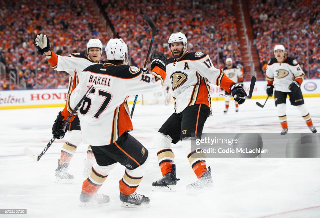 Anaheim Ducks v Edmonton Oilers - Game Three