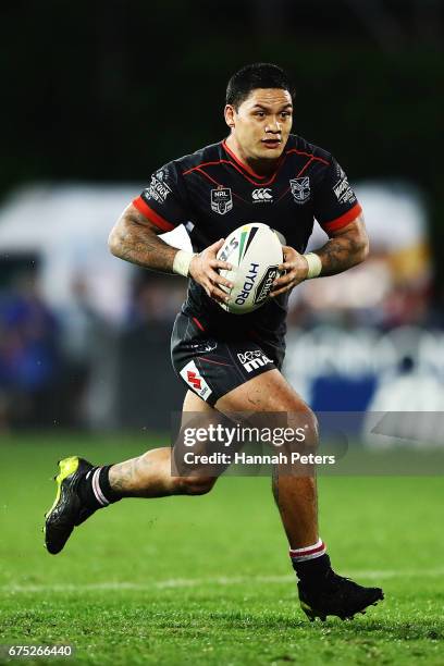 Issac Luke of the Warriors makes a break during the round nine NRL match between the New Zealand Warriors and the Sydney Roosters at Mt Smart Stadium...