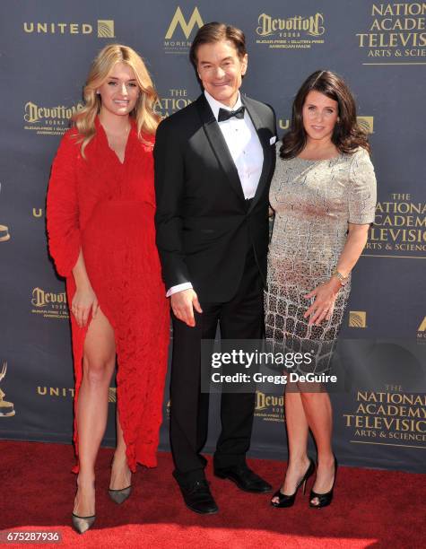 Daphne Oz, Dr. Mehmet Oz and wife Lisa Oz arrive at the 44th Annual Daytime Emmy Awards at Pasadena Civic Auditorium on April 30, 2017 in Pasadena,...