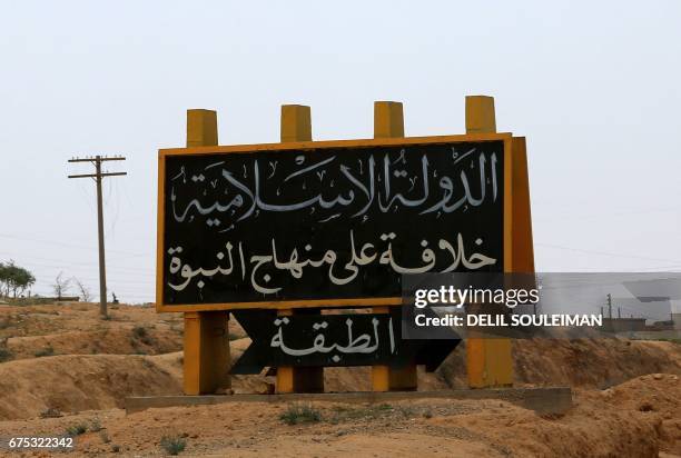 167 Battle Of Tabqa Photos & High Res Pictures Getty Images