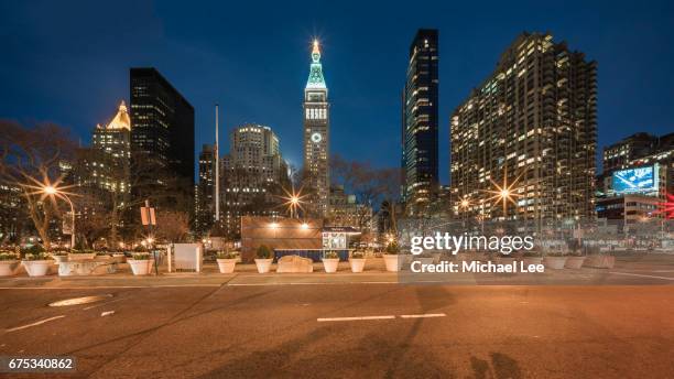 flatiron district cityscape - new york - metropolitan life insurance company tower stock pictures, royalty-free photos & images