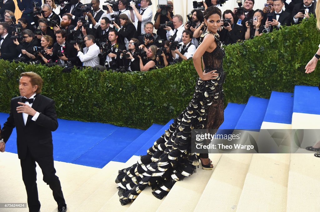 "Rei Kawakubo/Comme des Garcons: Art Of The In-Between" Costume Institute Gala - Arrivals