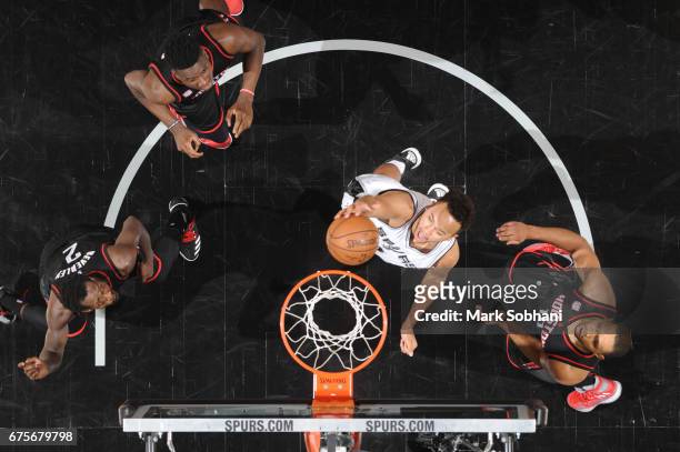 Kyle Anderson of the San Antonio Spurs dunks the ball against the Houston Rockets during Game One of the Western Conference Semifinals of the 2017...