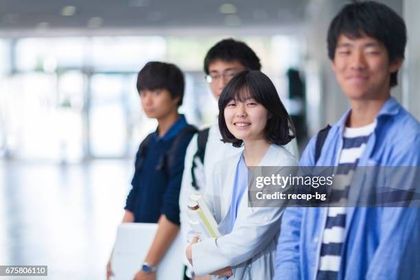 日本人留学生 - 大学生　日本 ストックフォトと画像