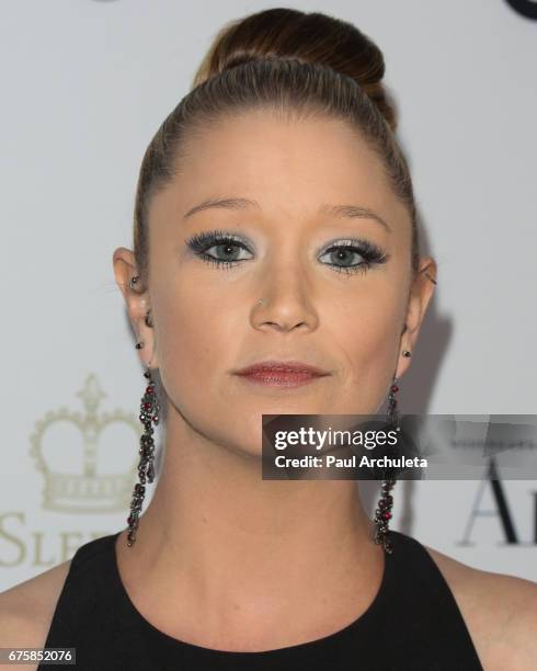 Reshien Renton 1,029 Kristen Renton Photos & High Res Pictures - Getty Images