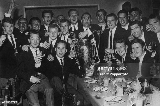 The Celtic football team celebrate their 2-1 victory over Internazionale in the European Cup Final at the Estadio Nacional in Lisbon, Portugal, 25th...