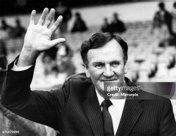 Don Revie, Ex Footballer, former Leeds and England manager acknowledges the crowd at Elland Road. February 1988.