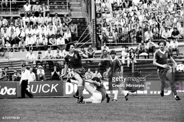 Alkmaar v Ipswich Town in action during 2nd leg match of UEFA Cup Final at the Olympic Stadium in Amsterdam May 1981. Final score: AZ Alkmaar 4-2...