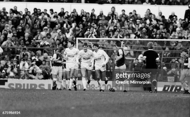 Tottenham Hotspur v Scunthorpe United FA Cup match at White Hart Lane January 1987. Final score: Spurs 3-2 Scunthorpe Clive Allen Richard Gough Gary...