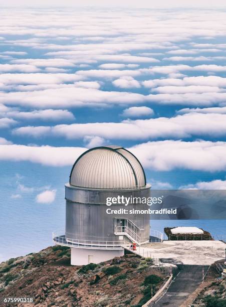 astronomisches observatorium auf la palma - observatorium stock-fotos und bilder