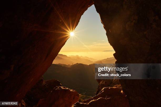 enjoy amazing grand canary - etéreo imagens e fotografias de stock