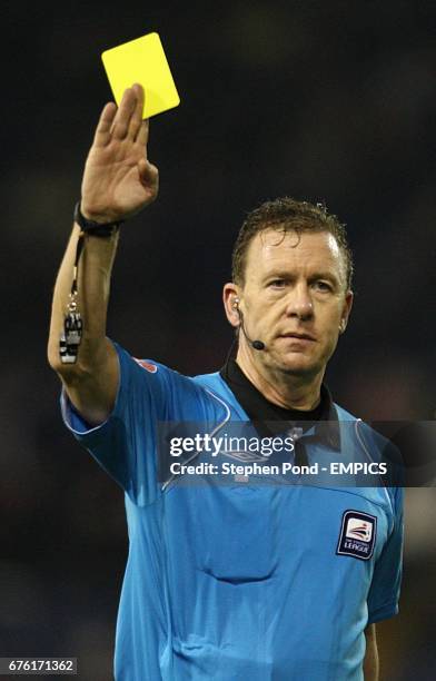 362 Paul Taylor (Referee) Stock Photos, HighRes Pictures, and Images