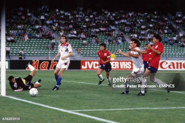 Czechoslovakia's Tomas Skuhravy scores one of his 3 goals in the game. Hermidio Barrantes , Ivo Knoflicek , Roger Flores , Tomas Skuhravy , Hector...