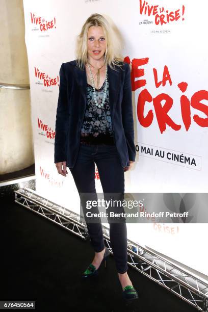 Actress Florence Thomassin attends the "Vive la Crise" Paris Premiere at Cinema Max Linder on May 2, 2017 in Paris, France.