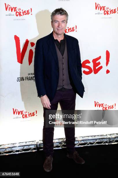 Actor Philippe Caroit attends the "Vive la Crise" Paris Premiere at Cinema Max Linder on May 2, 2017 in Paris, France.