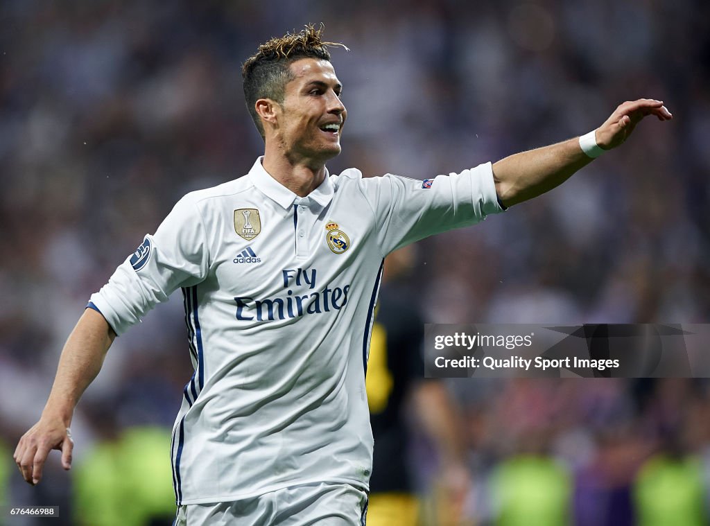 Real Madrid CF v Club Atletico de Madrid - UEFA Champions League Semi Final: First Leg