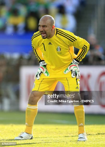 Oscar Perez, Mexico goalkeeper