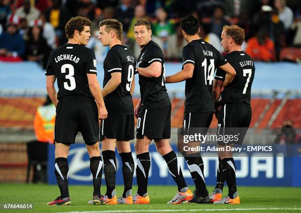 New Zealand line up a defensive wall