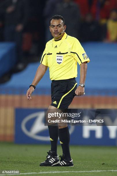 Carlos Batres, referee.