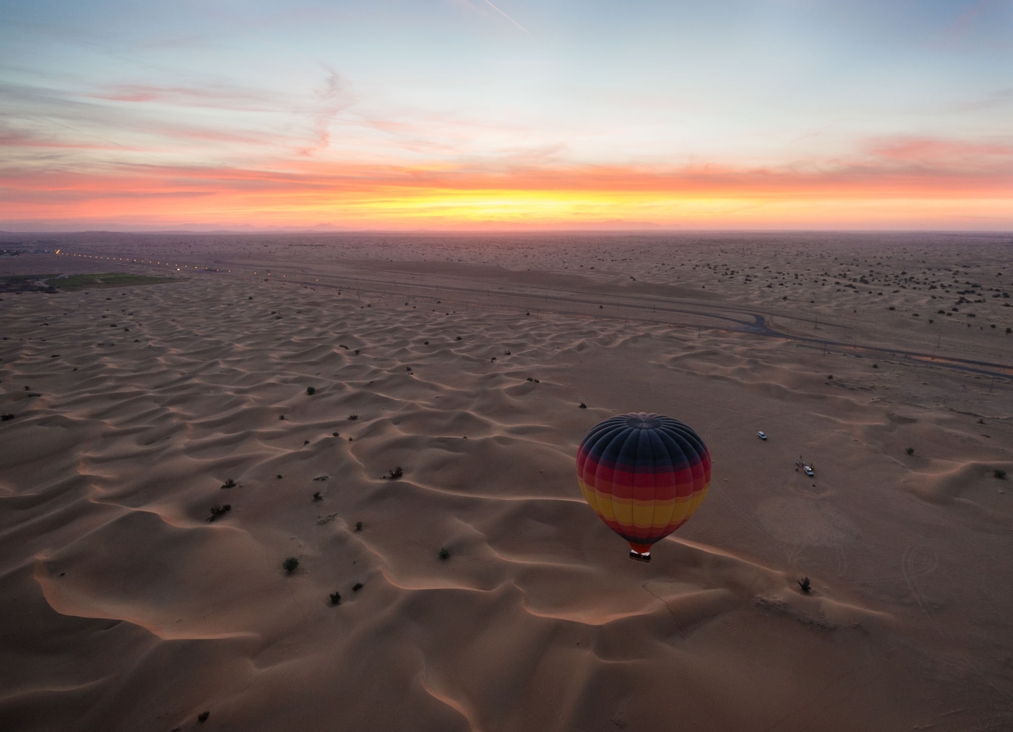 dubai desert sunrise