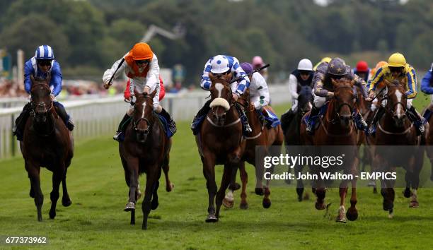 Navajo Chief ridden by Harry Bentley comes through to win The Addleshaw Goddard stakes