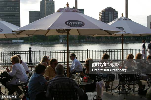 Alfresco dining at Gumbo's Bayou Grill.