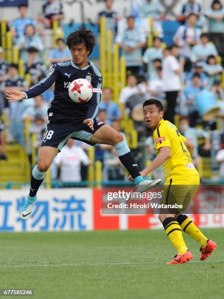 Koki Ogawa of Jubilo Iwata in action during the J.League Levain Cup Group A match between Kashiwa Reysol and Jubilo Iwata at Hitachi Kashiwa Soccer...