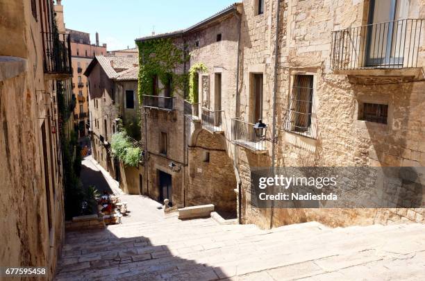 old historic center of girona, catalonia, spain - girona stock-fotos und bilder