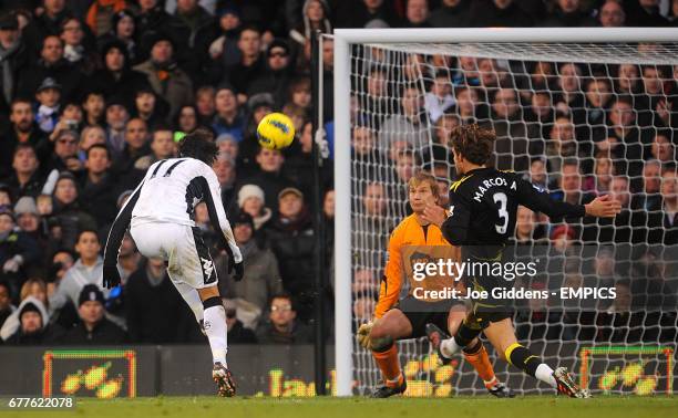 Fulham's Bryan Ruiz scores his side's second goal of the game