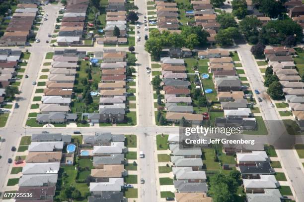 An aerial view of a neighborhood in Chicago.