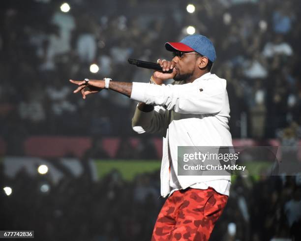 Fabolous Rapping 3,339 Fabolous Rapper Stock Photos, High-Res Pictures, and Images ...