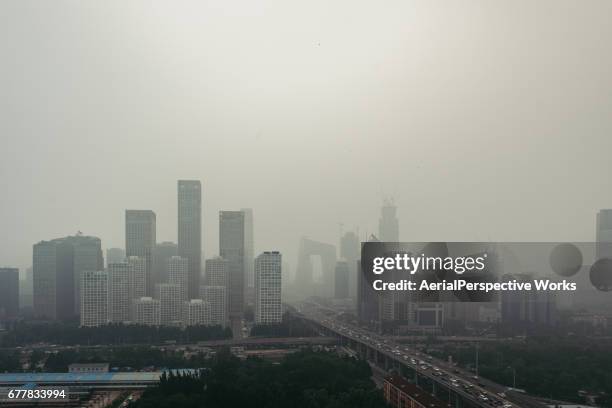 smog e inquinamento atmosferico di pechino - peking foto e immagini stock