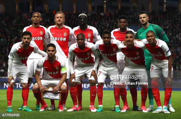 The Monaco squad line up for photos prior to the UEFA Champions League Semi Final first leg match between AS Monaco v Juventus at Stade Louis II on...
