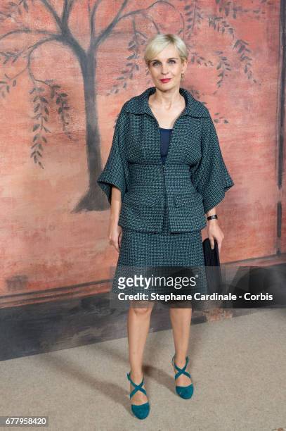 Melita Toscan Du Plantier attends the Chanel Cruise 2017/2018 Collection : Photocall at Grand Palais on May 3, 2017 in Paris, France.