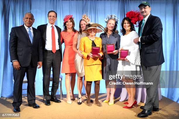 Doug Riegels Thomas L Kempner Photos and Premium High Res Pictures - Getty Images
