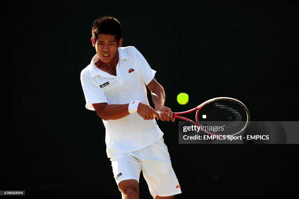 Tennis - 2012 Wimbledon Championships - Day Six - The All England Lawn Tennis and Croquet Club