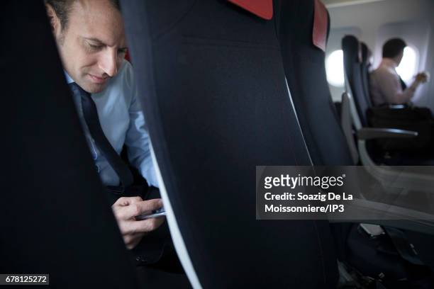 Founder and Leader of the political movement 'En Marche !' and presidential candidate Emmanuel Macron takes plane to visit Futurapolis on November 4,...