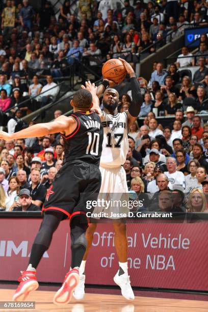 Jonathon Simmons of the San Antonio Spurs shoots the ball against the Houston Rockets during Game Two of the Western Conference Semifinals of the...