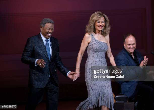 Billy Davis Jr. And Marilyn McCoo of The 5th Dimension perform during a tribute concert honoring Jimmy Webb at Carnegie Hall on May 3, 2017 in New...